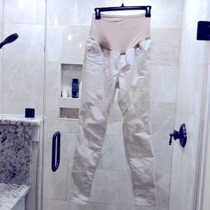 Old Navy Full Panel Maternity Jeans (size 6)